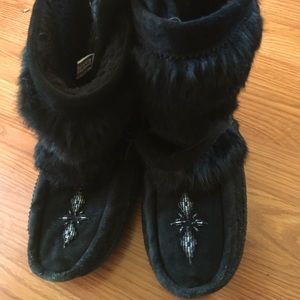 Manitoba Mukluks Wrap Boot Runs Large Size 8
